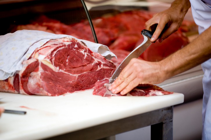 Manejo de carnes e contaminação